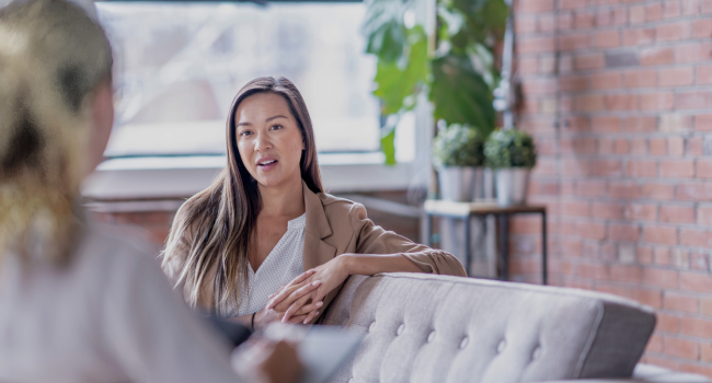 blonde_pony_therapist